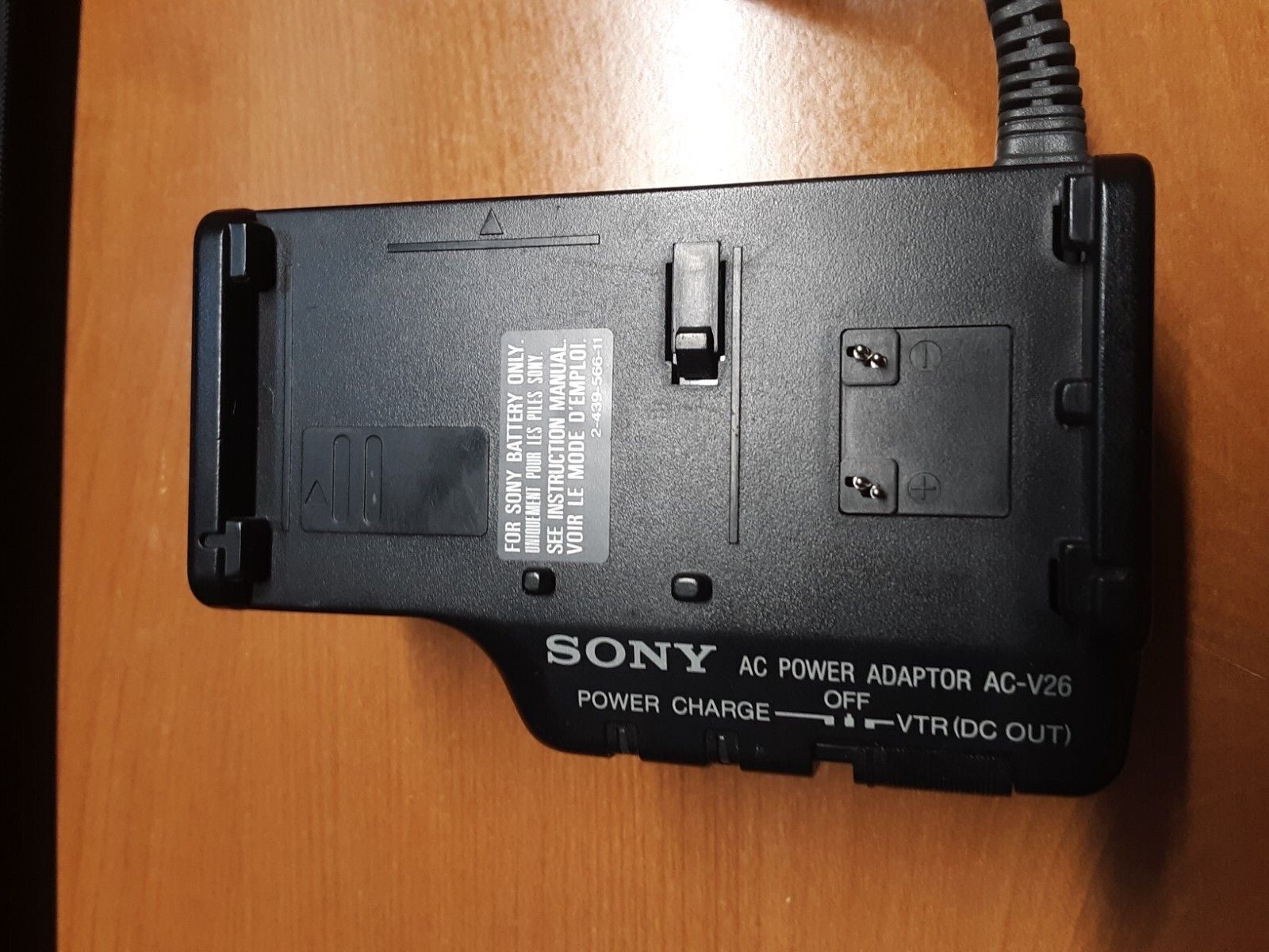 Sony Camcorder Part 200310 Ac-v26 2-439-782-21 Battery Charger