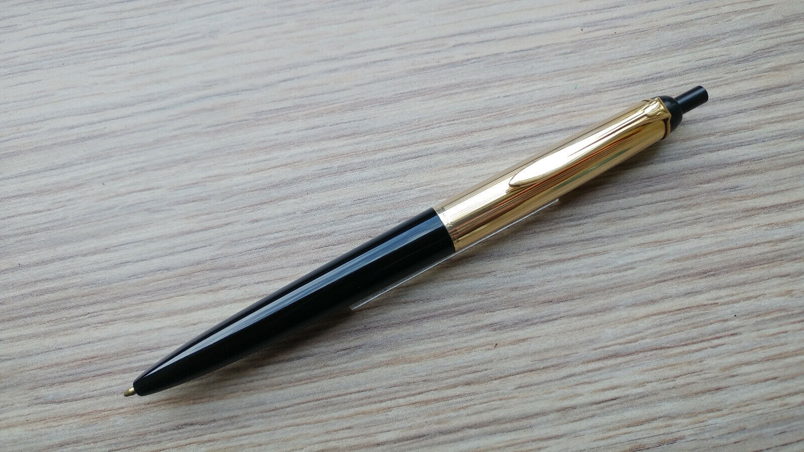 Very Rare 1960's Unused Pelikan R25 Rolled Gold Ballpoint Pen