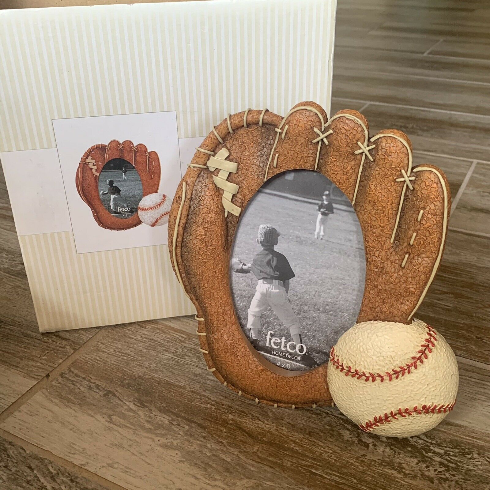 Fetco 3-d Ceramic Baseball & Glove Picture Frame For 4”x 6” Oval Photo New